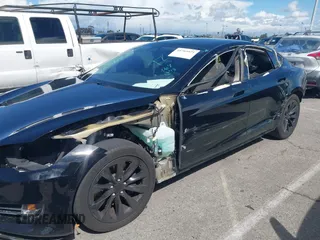 2019 Tesla Model S 75D с VIN 5YJSA1E22KF305722, выставлен на аукционе IAAI как лот 41765921 с пробегом 35 361 миль миль и . История ставок и продаж доступна на DreamBid. Изображение 19.