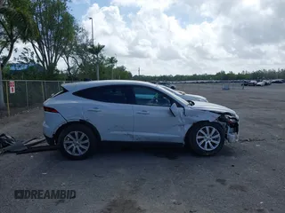 2020 Jaguar E-Pace z VIN SADFK2FX3L1Z76135, wystawiony jako IAAI lot #41942830 z przebiegiem 65 020 mil mil oraz . Historia ofert i sprzedaży dostępna na DreamBid. Obrazek 13.