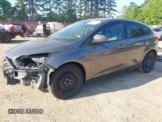 2012 Ford Focus SE with VIN 1FAHP3K28CL308346, listed as a IAAI auction lot 42034073 with 182,387 mi miles and . Bid and sale history available at carsss.com. Image 2.