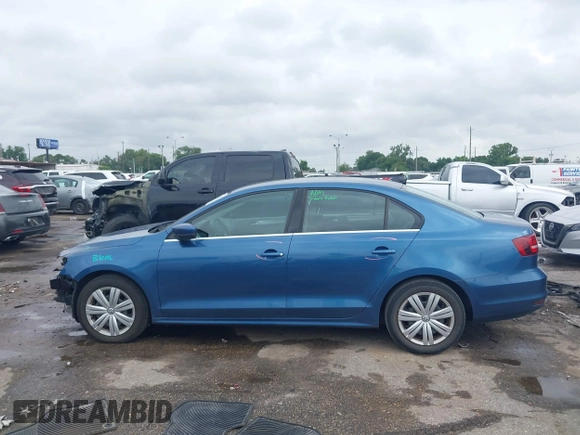 2017 Volkswagen Jetta S с VIN 3VW2B7AJ7HM234046, выставлен на аукционе IAAI как лот 42191227 с пробегом 46 258 миль миль и . История ставок и продаж доступна на DreamBid. Изображение 15.