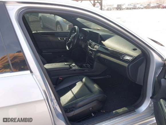 2011 Mercedes-Benz E-Class E 350 Luxury with VIN WDDHF5GB9BA499003, listed as a IAAI auction lot 41801053 with NaN miles. Bid and sale history available at carsss.com. Image 5.