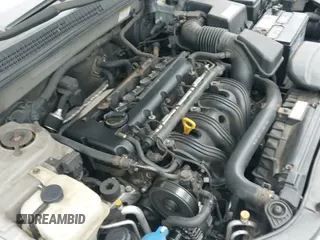 2006 Hyundai Sonata GL z VIN 5NPET46C26H065630, wystawiony jako IAAI lot #43550209 z przebiegiem 130 471 mil mil oraz . Historia ofert i sprzedaży dostępna na DreamBid. Obrazek 13.