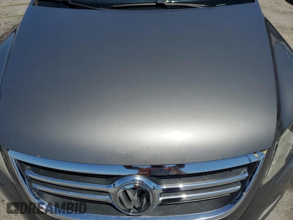 2011 Volkswagen Tiguan SE with VIN WVGBV7AX2BW561987, listed as a Copart auction lot 55385195 with 146,907 mi miles and Salvage Title. Bid and sale history available at DreamBid. Image 12.