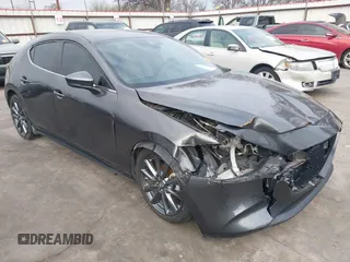 2019 Mazda 3 with VIN JM1BPAJMXK1121384, listed as a IAAI auction lot 41365150 with 38,899 mi miles and . Bid and sale history available at DreamBid. Image 1.