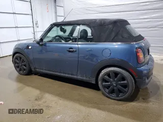 2010 MINI Convertible S z VIN WMWMS3C52ATY50861, wystawiony jako Copart lot #55620135 z przebiegiem 214 734 mil mil oraz Szkoda całkowita • Salvage title. Historia ofert i sprzedaży dostępna na DreamBid. Obrazek 2.
