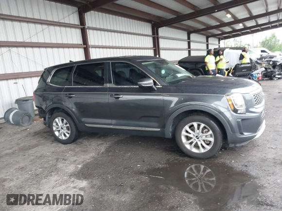 2020 Kia Telluride LX z VIN 5XYP24HC3LG008929, wystawiony jako IAAI lot #42242220 z przebiegiem 82 964 mil mil oraz . Historia ofert i sprzedaży dostępna na DreamBid. Obrazek 13.