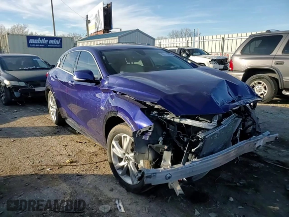 2018 Infiniti QX30 ESSENTIAL with VIN SJKCH5CP5JA053393, listed as a Copart auction lot 80722003 with 42,888 mi miles. Bid and sale history available at carsss.com. Image 10.