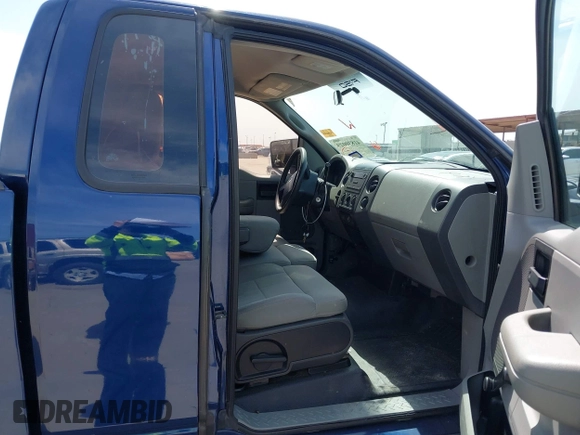 2008 Ford F-150 XL with VIN 1FTRF12228KD53401, listed as a IAAI auction lot 41830029 with 216,889 mi miles. Bid and sale history available at carsss.com. Image 5.
