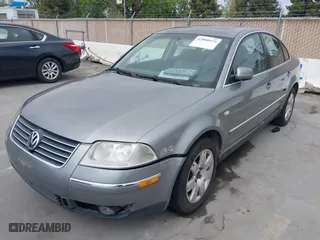 2003 Volkswagen Passat GLX with VIN WVWRH63B93P193731, listed as a IAAI auction lot 42088975 with 161,888 mi miles. Bid and sale history available at carsss.com. Image 6.