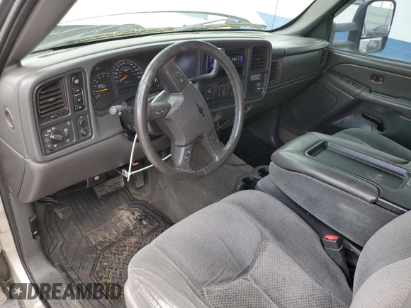 2004 Chevrolet Silverado 1500 Z71 with VIN 1GCEK19T84Z154525, listed as a Copart auction lot 54240895 with 228,359 mi miles and Salvage Title. Bid and sale history available at DreamBid. Image 8.