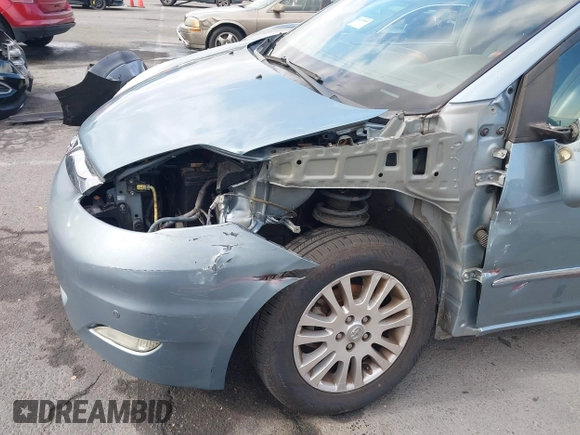 2007 Toyota Sienna XLE z VIN 5TDZK22C77S093580, wystawiony jako IAAI lot #42258590 z przebiegiem 191 274 mil mil oraz . Historia ofert i sprzedaży dostępna na DreamBid. Obrazek 6.