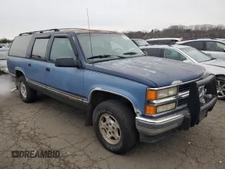1994 Chevrolet Suburban z VIN 1GNFK16K4RJ348093, wystawiony jako Copart lot #87352784 z przebiegiem 118 442 mil mil oraz Nie do naprawy • Non repairable. Historia ofert i sprzedaży dostępna na DreamBid. Obrazek 4.