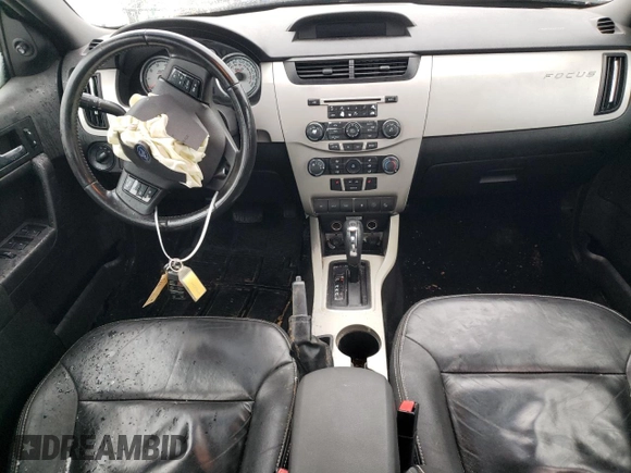 2009 Ford Focus SES with VIN 1FAHP36N19W214689, listed as a Copart auction lot 43001385 with 295,859 mi miles and Salvage Title. Bid and sale history available at carsss.com. Image 8.