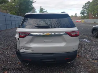 2019 Chevrolet Traverse LT Cloth with VIN 1GNEVGKW6KJ127390, listed as a IAAI auction lot 41971142 with 44,335 mi miles. Bid and sale history available at carsss.com. Image 16.