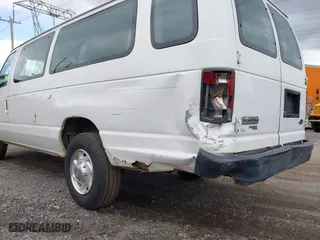 2008 Ford Econoline Wagon XL with VIN 1FDSS31L78DA60161, listed as a IAAI auction lot 41840351 with 151,312 mi miles. Bid and sale history available at carsss.com. Image 6.