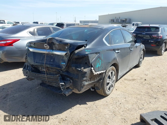 2014 Nissan Altima 2.5 S with VIN 1N4AL3AP8EN342739, listed as a IAAI auction lot 41722517 with 237,536 mi miles. Bid and sale history available at carsss.com. Image 4.