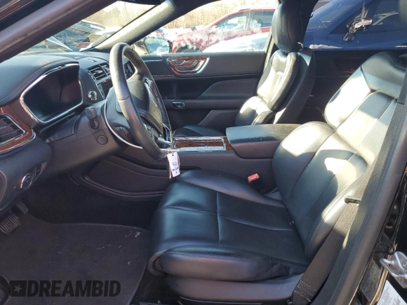 2018 Lincoln Continental Premiere z VIN 1LN6L9PKXJ5612588, wystawiony jako Copart lot #84940394 z przebiegiem 174 467 mil mil oraz Szkoda całkowita • Salvage title. Historia ofert i sprzedaży dostępna na DreamBid. Obrazek 7.