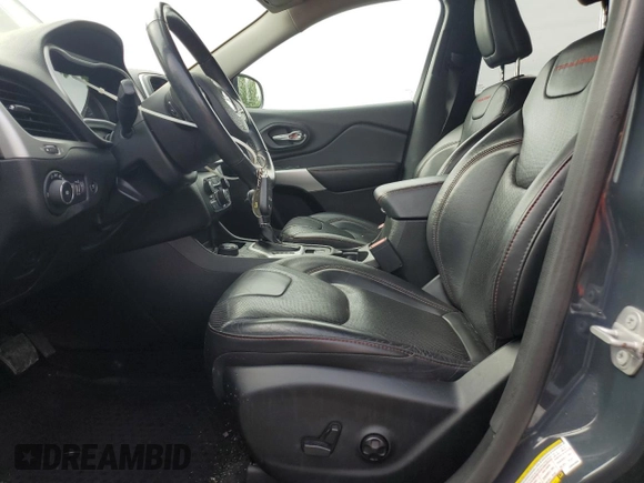 2018 Jeep Cherokee Trailhawk с VIN 1C4PJMBBXJD592860, выставлен на аукционе Copart как лот 60865145 с пробегом 124 130 миль миль и Чистый • Clean title. История ставок и продаж доступна на DreamBid. Изображение 7.