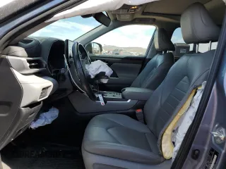 2022 Toyota Highlander XLE z VIN 5TDHZRAH1NS121058, wystawiony jako Copart lot #46552685 z przebiegiem 40 181 mil mil oraz Szkoda całkowita • Salvage title. Historia ofert i sprzedaży dostępna na DreamBid. Obrazek 7.