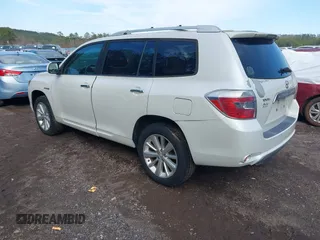 2009 Toyota Highlander Hybrid with VIN JTEEW41A192031712, listed as a IAAI auction lot 41577398 with 126,805 mi miles. Bid and sale history available at carsss.com. Image 3.