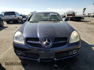 2009 Mercedes-Benz SLK-Class 3.0L with VIN WDBWK54F89F190333, listed as a Copart auction lot 47144815 with 93,222 mi miles and Salvage Title. Bid and sale history available at carsss.com. Image 5.