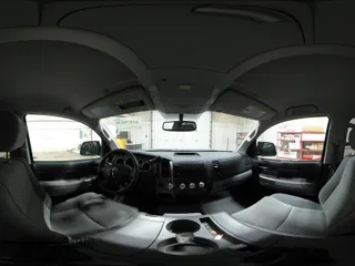 2011 Toyota Tundra z VIN 5TFDY5F15BX165995, wystawiony jako IAAI lot #41974036 z przebiegiem 278 309 mil mil oraz . Historia ofert i sprzedaży dostępna na DreamBid. Obrazek 18.