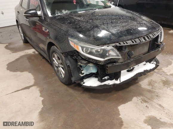 2017 Kia Optima LX with VIN 5XXGT4L31HG165150, listed as a IAAI auction lot 40985407 with 154,945 mi miles. Bid and sale history available at carsss.com. Image 16.