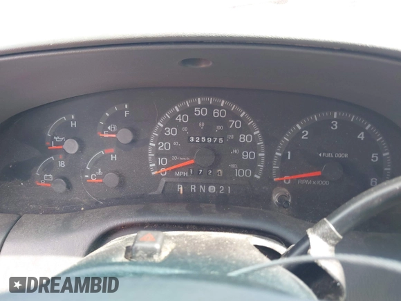 1998 Ford F-150 with VIN 1FTZX17W4WNC42305, listed as a IAAI auction lot 42634349 with 325,675 mi miles and . Bid and sale history available at DreamBid. Image 7.