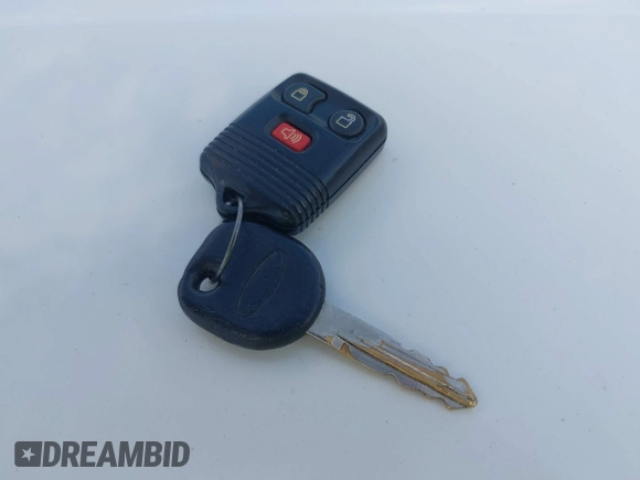 2005 Ford Escape XLT with VIN 1FMYU03195KB77469, listed as a IAAI auction lot 42292011 with 225,358 mi miles and . Bid and sale history available at DreamBid. Image 11.