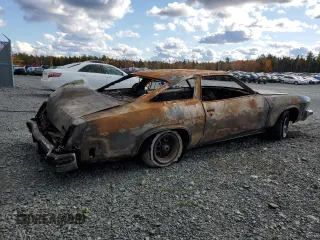 1975 Oldsmobile Cutlass z VIN 3J57K5M184289, wystawiony jako Copart lot #75477924 z przebiegiem Nie podano mil oraz Nie do naprawy. Historia ofert i sprzedaży dostępna na DreamBid. Obrazek 3.