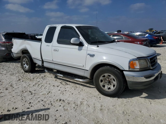 1999 Ford F-250 с VIN 1FTRX27L8XKA26097, выставлен на аукционе Copart как лот 43270015 с пробегом 201 792 миль миль и Списание • Salvage title. История ставок и продаж доступна на DreamBid. Изображение 4.