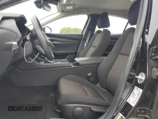 2021 Mazda 3 2.0 z VIN 3MZBPAA7XMM203287, wystawiony jako Copart lot #60079135 z przebiegiem 49 212 mil mil oraz Szkoda całkowita • Salvage title. Historia ofert i sprzedaży dostępna na DreamBid. Obrazek 7.