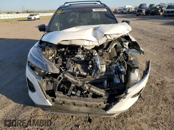 2023 Nissan Kicks SR with VIN 3N1CP5DV4PL522755, listed as a Copart auction lot 49895685 with Not Provided miles and Salvage Title. Bid and sale history available at DreamBid. Image 5.