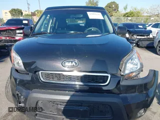 2010 Kia Soul + with VIN KNDJT2A26A7140621, listed as a IAAI auction lot 42001647 with 52,780 mi miles. Bid and sale history available at carsss.com. Image 6.
