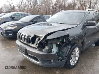 2017 Jeep Cherokee Limited with VIN 1C4PJLDB3HW518184, listed as a IAAI auction lot 41198338 with 172,094 mi miles. Bid and sale history available at carsss.com. Image 6.