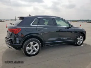 2021 Audi Q3 Premium z VIN WA1AUCF33M1058867, wystawiony jako Copart lot #56708705 z przebiegiem 55 658 mil mil oraz Szkoda całkowita • Salvage title. Historia ofert i sprzedaży dostępna na DreamBid. Obrazek 3.