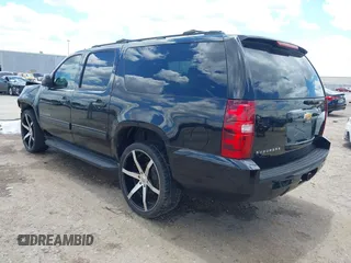 2013 Chevrolet Suburban LT с VIN 1GNSCJE04DR146389, выставлен на аукционе IAAI как лот 42234931 с пробегом 77 555 миль миль и . История ставок и продаж доступна на DreamBid. Изображение 3.