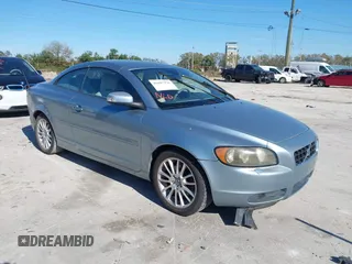 2008 Volvo C70 with VIN YV1MC67268J048654, listed as a IAAI auction lot 41687276 with 147,813 mi miles. Bid and sale history available at carsss.com. Image 1.