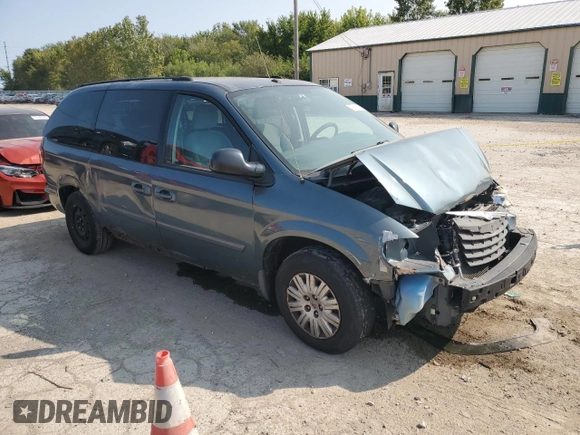 2006 Chrysler Town & Country LWB LX with VIN 1A4GP44R26B568560, listed as a Copart auction lot 70609934 with 257,935 mi miles and Salvage Title. Bid and sale history available at carsss.com. Image 4.