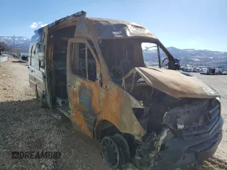 2016 Freightliner Sprinter with VIN WDYFE8CD7GP345041, listed as a Copart auction lot 68692074 with Not Provided miles and Salvage Title. Bid and sale history available at DreamBid. Image 4.