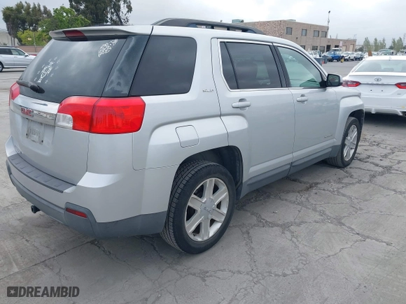2010 GMC Terrain SLE-2 with VIN 2CTALDEW4A6315140, listed as a IAAI auction lot 42111424 with 132,536 mi miles. Bid and sale history available at carsss.com. Image 4.