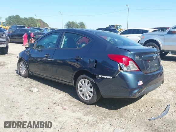 2015 Nissan Versa SV with VIN 3N1CN7APXFL813704, listed as a IAAI auction lot 42005624 with 170,690 mi miles. Bid and sale history available at carsss.com. Image 3.