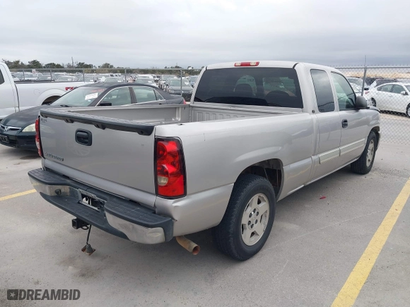 2006 Chevrolet Silverado 1500 LT1 with VIN 2GCEC19V961110690, listed as a IAAI auction lot 41338505 with 262,758 mi miles. Bid and sale history available at carsss.com. Image 4.