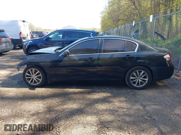 2007 Infiniti G35 Journey with VIN JNKBV61E67M711534, listed as a IAAI auction lot 42044888 with 160,300 mi miles. Bid and sale history available at carsss.com. Image 14.