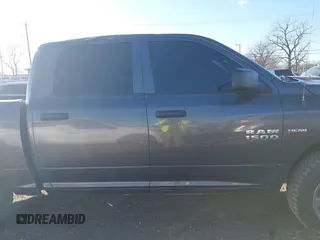 2015 Ram 1500 Express z VIN 1C6RR6KT6FS754869, wystawiony jako IAAI lot #41240025 z przebiegiem 203 775 mil mil oraz . Historia ofert i sprzedaży dostępna na DreamBid. Obrazek 13.