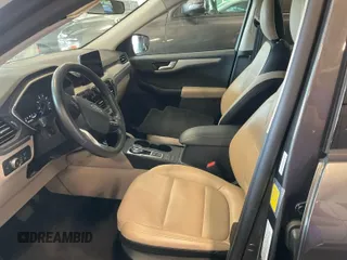 2020 Ford Escape SEL с VIN 1FMCU9H6XLUA82438, выставлен на аукционе IAAI как лот 42860347 с пробегом 69 600 миль миль и . История ставок и продаж доступна на DreamBid. Изображение 1.