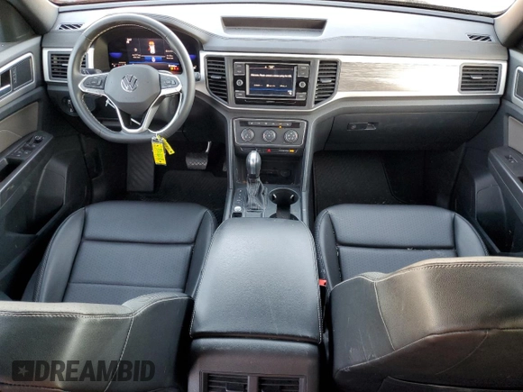 2023 Volkswagen Atlas SE with VIN 1V2DC2CAXPC206359, listed as a Copart auction lot 81641894 with 28,921 mi miles and Salvage title. Bid and sale history available at DreamBid. Image 8.