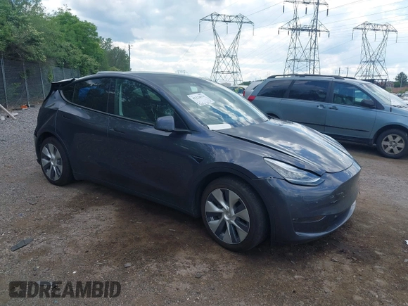 2021 Tesla Model Y Long Range z VIN 5YJYGDEE6MF070068, wystawiony jako IAAI lot #42224634 z przebiegiem 33 850 mil mil oraz . Historia ofert i sprzedaży dostępna na DreamBid. Obrazek 19.