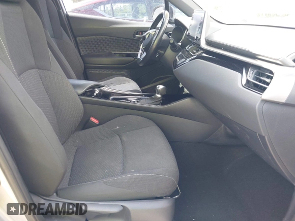 2019 Toyota C-HR XLE with VIN NMTKHMBX8KR093044, listed as a IAAI auction lot 41939036 with 60,130 mi miles. Bid and sale history available at carsss.com. Image 5.