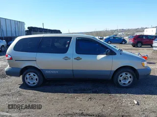 2000 Toyota Sienna CE with VIN 4T3ZF19C1YU240674, listed as a IAAI auction lot 41934876 with 250,196 mi miles. Bid and sale history available at carsss.com. Image 14.